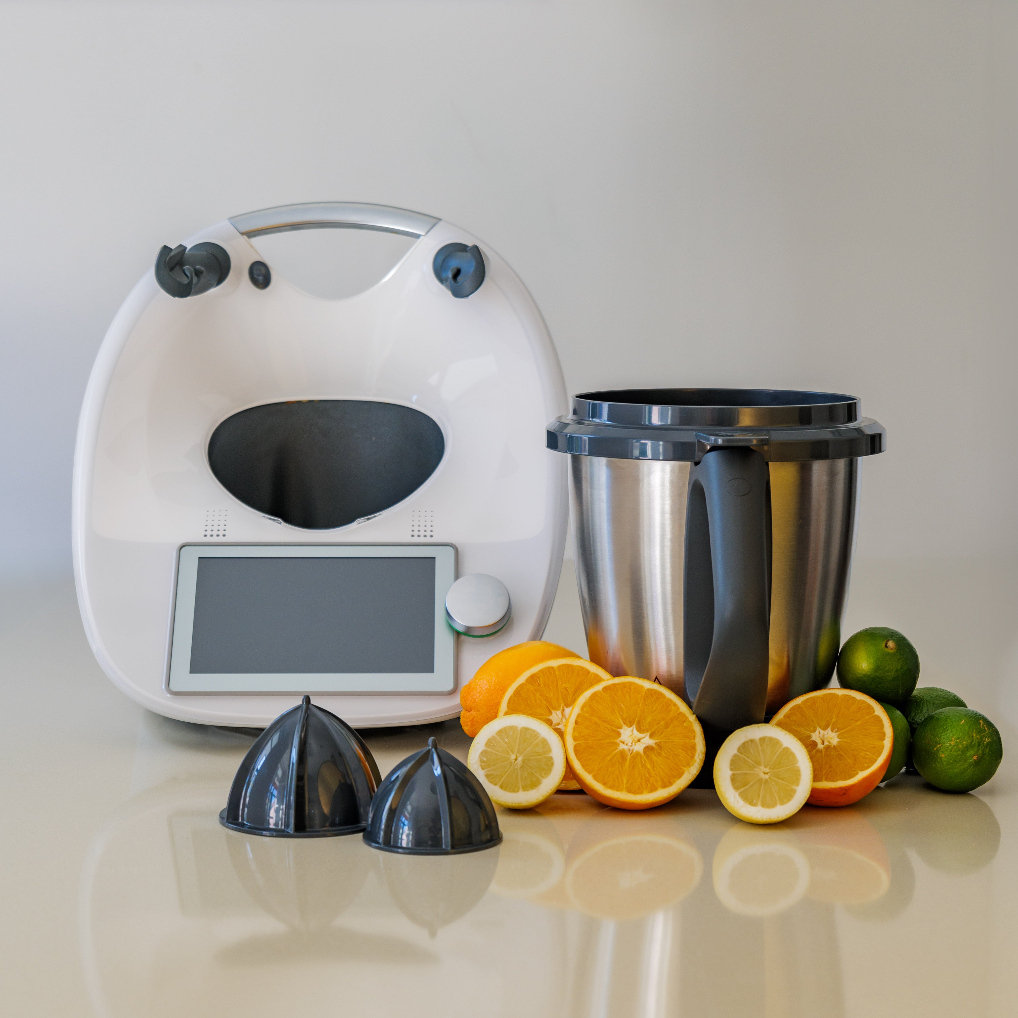 Pressix - Citrus Juicer for Thermomix (+ 2 FREE Accessories)